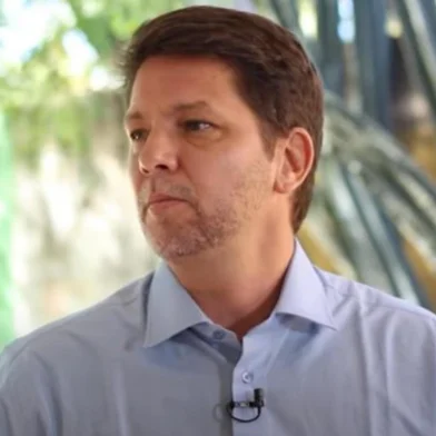 Mário Frias, secretário da cultura de Bolsonaro, dá entrevista para Eduardo Bolsonaro<!-- NICAID(14533247) -->