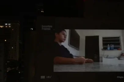 Dois dos videodanças produzidos durante o Módulo 1 de aulas online de Dança Contemporânea com Matheus Brusa foram selecionados em um projeto promovido pela @midianinja. #QuarentenaProjetada teve 14.189 trabalhos inscritos, sendo 487 selecionados e, dentre eles, 102 videos.<!-- NICAID(14539497) -->