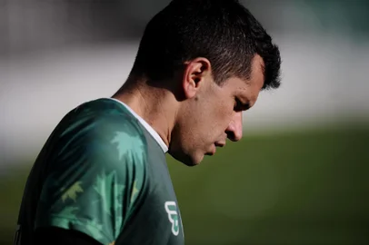  CAXIAS DO SUL, RS, BRASIL (04/09/2019)Treino do juventude no Estádio Alfredo jaconi. Na foto, Eltinho. (Antonio Valiente/Agência RBS)<!-- NICAID(14235342) -->