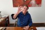  07/07/2020 _ BRASÍLIA _ Em vídeo publicado no Facebook, presidente Jair Bolsonaro toma comprimido do que diz ser hidroxicloroquina, medicamento com eficácia não comprovada no tratamento da covid-19<!-- NICAID(14540156) -->