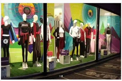 Empo fecha loja em Porto Alegre<!-- NICAID(14547514) -->