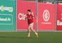 Coudet mostra confiança no retorno de Dourado ainda nesta temporada: "Está se sentindo melhor"