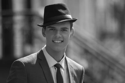 Gustavo Bing, intérprete de Frank Sinatra no projeto Sinatra 1915 Tribute<!-- NICAID(14549736) -->