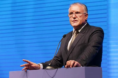  Brasília, 27/04/2017 - O secretário-executivo do Ministério do Desenvolvimento Social e Agrário, Alberto Beltrame, participou na noite de quinta-feira (27) da abertura do VI Congresso Brasileiro de Perícia Médica Previdenciária, em Brasília. Na ocasião, ele destacou a importância do processo de revisão dos benefícios por incapacidade do Instituto Nacional do Seguro Social (INSS) e a relevância do trabalho realizado pelos médicos peritos. Fotos: Patrick Grosner/MDSA<!-- NICAID(13484629) -->