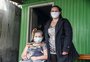 Fisioterapia e apoio da família: como está a vida de menina de 10 anos baleada na coluna em Viamão