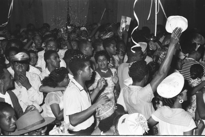 Baile de Carnaval na Sociedade Recreativa e Cultural Gaúcho em 1958. Bailes clássicos no Clube Gaúcho.<!-- NICAID(11183024) -->