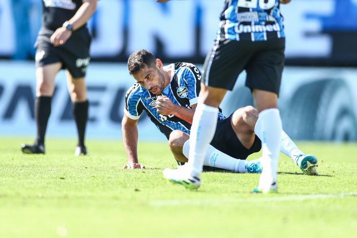 Veja as opções de Renato para substituir Diego Souza no ataque do Grêmio