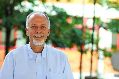Prof. Dr. José Márcio Barros - Coordenador do Observatório da Diversidade Cultural - participa do projeto Diálogos Culturais<!-- NICAID(14554077) -->
