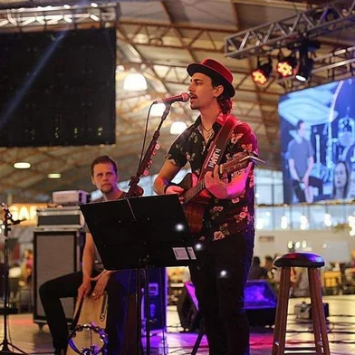 Misael Dutra, de Garibaldi. Show Acoustic Jack Johnson na Fenachamp 2019!!<!-- NICAID(14554925) -->