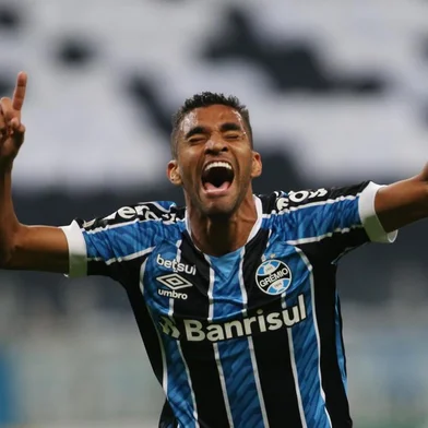  PORTO ALEGRE, RS, BRASIL - 05/08/2020 - GRÊMIO X INTERNACIONAL: Jogo ocorre na Arena e define o campeão do segundo turno do Gauchão 2020. Devido à pandemia do coronavírus, partida será realizada sem público, seguindo rigorosos protocolos sanitários. (FOTO: Jefferson Botega/Agência RBS)Indexador: Jeff Botega<!-- NICAID(14561713) -->