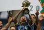 Grêmio vence Inter por 2 a 0 na Arena e conquista returno do Gauchão