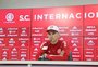 "Ficamos devendo", admite Victor Cuesta após mais uma derrota em Gre-Nal 
