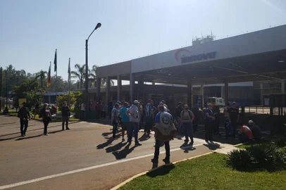 Protestos em frente à Innova, no Polo Petroquímico de Triunfo, organizados pela Sindiconstrupolo<!-- NICAID(14564534) -->