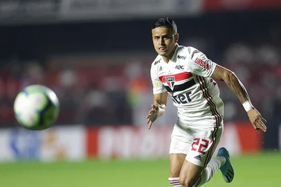 Everton, meia do São Paulo que negocia com o Grêmio