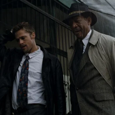 Seven (1995), de David Fincher, com Morgan Freeman e Brad Pitt<!-- NICAID(14567131) -->