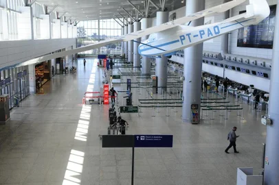  PORTO ALEGRE, RS, BRASIL, 24/08/2020- Movimentação no Aeroporto Salgado Filho. Foto: Ronaldo Bernardi / Agência RBS<!-- NICAID(14575021) -->