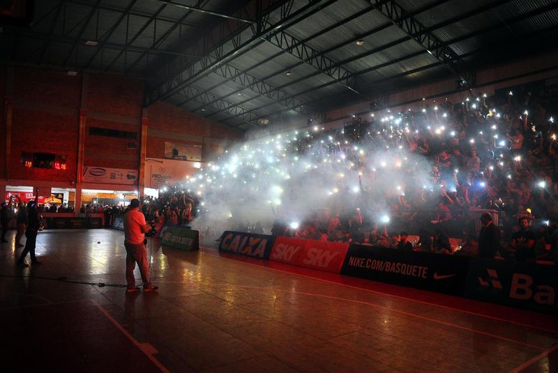  CAXIAS DO SUL, RS, BRASIL 03/04/2018Caxias Basquete x Botafogo, jogo válido pelo NBB 10 no ginásio do Vascão. (Felipe Nyland/Agência RBS)<!-- NICAID(13486867) -->