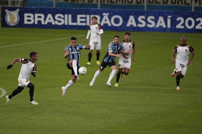[COMENTE] Como você avalia o desempenho do Grêmio na derrota diante do Sport?