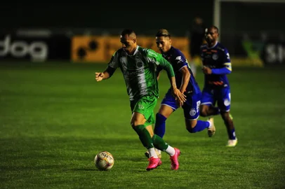  CAXIAS DO SUL, RS, BRASIL, 08/09/2020. Juventude x Confiança, jogo válido pela 9ª rodada da Série B do Campeonato Brasileiro 2020 e realizado no estádio Alfredo Jaconi. (Porthus Junior/Agência RBS)<!-- NICAID(14587359) -->