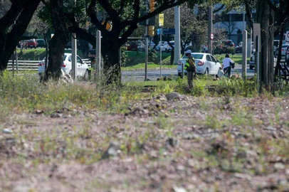  PORTO ALEGRE, RS, BRASIL - 2020.09.08 - Antigo terreno do ginásio da Brigada Militar, em Porto Alegre. (Foto: ANDRÉ ÁVILA/ Agência RBS)Indexador: Andre Avila<!-- NICAID(14586969) -->