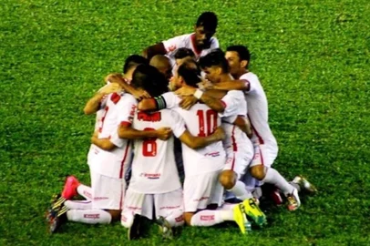 São Luiz, futebol, Paulo Baier, Ferreira<!-- NICAID(14588833) -->