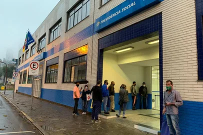 Agência do INSS em Caxias reabre sem serviço de perícia médica<!-- NICAID(14591375) -->