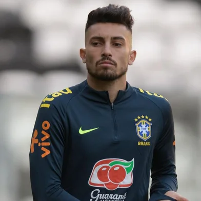  Treino da Seleção Brasileira de Futebol no estádio do Bessa. O Brasil joga contra o Panamá no próximo sábado (23/03) no primeiro jogo da data Fifa. Na foto, Alex Telles, ex-Juventude. (Pedro Martins/Mowa Press)Local: PortoIndexador: Pedro MartinsSecao: Brasil<!-- NICAID(14002966) -->