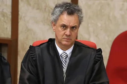  PORTO ALEGRE, RS, BRASIL - Posse de novo desembargador no TRF4, na capital.  Desmbargador Federal João Pedro Gebran Neto. <!-- NICAID(13640088) -->