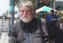 Morre Ron Cobb, designer do DeLorean e do alien de "E.T. - O Extraterrestre", aos 83 anos