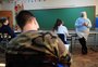 Professor fora do grupo de risco que não voltar às aulas terá desconto no salário