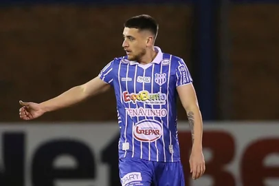 Inter enfrenta o Esportivo, no Estádio Montanha dos Vinhedos, em Bento Gonçalves, pela quinta rodada do segundo turno do Gauchão<!-- NICAID(14553583) -->