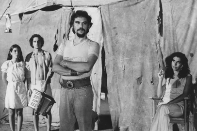 20.08.1983 - ARQUIVO - TV - CENA DO FILME BYE - BYE BRASIL COM JOSÈ WILKER, FÁBIO J/NIOR E BETTY FARIA Fonte: Divulgação Fotógrafo: Não se Aplica<!-- NICAID(883372) -->