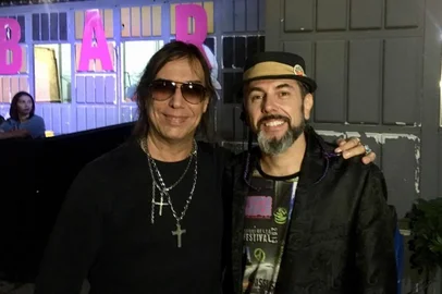 Toyo Bagoso com o músico Beto Sarold<!-- NICAID(14601312) -->