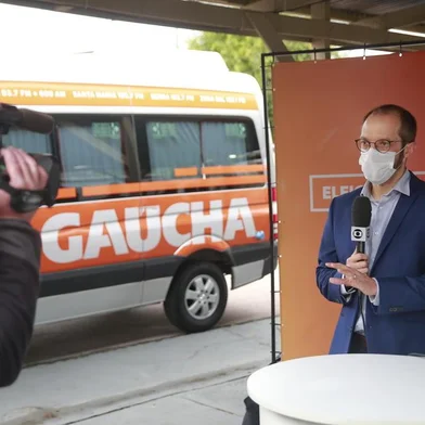  PORTO ALEGRE, RS, BRASIL - 2020.09.28 - Debate da Rádio Gaúcha entre os 13 candidatos à prefeitura de Porto Alegre, em formato drive-in. (Foto: ANDRÉ ÁVILA/ Agência RBS)<!-- NICAID(14603030) -->