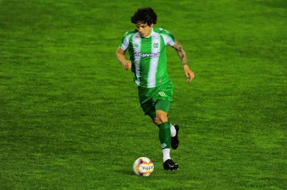  CAXIAS DO SUL, RS, BRASIL, 14/09/2020. Juventude x Vitória, jogo válido pela 10ª rodada da Série B do Campeonato Brasileiro 2020 e realizado no estádio Alfredo Jaconi. (Porthus Junior/Agência RBS)<!-- NICAID(14591984) -->