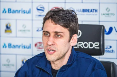 O técnico Ricardo Colbachini do Pelotas participa do Show dos Esportes.<!-- NICAID(14605773) -->