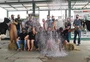 Em tempo de pandemia, confete substitui o tradicional banho de leite da Expointer