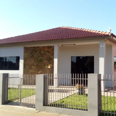 Câmara Municipal de Inhacorá, onde somente o atual prefeito e os atuais nove vereadores se candidataram, por meio de acordo político<!-- NICAID(14607465) -->