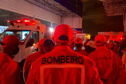 Prateleiras de supermercado desabam e deixam uma pessoa morte e outras feridas no Maranhão