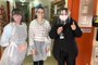 Equipe da Escola Municipal Infantil Criança Feliz utilizando protetores faciais doados pelo IFRS em Bento Gonçalves.<!-- NICAID(14608645) -->