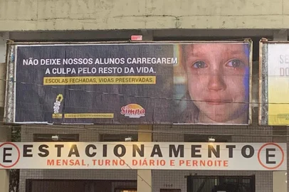 Outdoor simpa contra volta às aulas