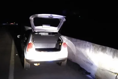  Desaparecimento de casal em São José do Ouro; carro localizado em Barracão, no Norte do Estado. Foto: Polícia Civil / Divulgação<!-- NICAID(14609218) -->