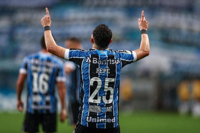Chelsea prepara proposta por Pepê, jogador que o Grêmio tem uma porcentagem de futura venda