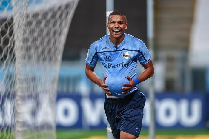 Lucas Uebel / Grêmio/Divulgação