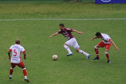  CAXIAS DO SUL, RS, BRASIL, 04/10/2020 - Ser Caxias e São Luiz se enfrentam as 15 horas do domingo, no estádio Francisco Stédile, o Centenário. Jogo válido pela quarta rodada da série D, do Brasileirão. (Marcelo Casagrande/Agência RBS)<!-- NICAID(14608721) -->