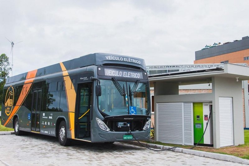 Foto da reportagem Sete ideias para inspirar Porto Alegre. Na foto, ônibus elétrico desenvolvido pela UFSC para o o Sistema Integrado de Transporte Coletivo da Grande Florianópolis (SC).<!-- NICAID(14613172) -->