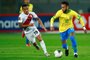  Brazils Neymar (R) is marked by Perus Yoshimar Yotun during their 2022 FIFA World Cup South American qualifier football match at the National Stadium in Lima, on October 13, 2020, amid the COVID-19 novel coronavirus pandemic. (Photo by Daniel APUY / POOL / AFP)Editoria: SPOLocal: LimaIndexador: DANIEL APUYSecao: soccerFonte: POOLFotógrafo: STR<!-- NICAID(14615677) -->