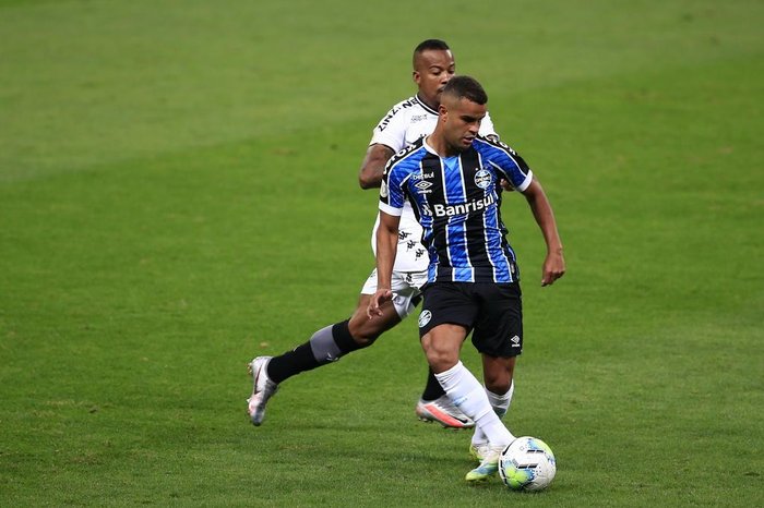 Não assistiu ao jogo? Leia aqui o resumo e a ficha técnica da partida entre Grêmio e Botafogo pelo Campeonato Brasileiro