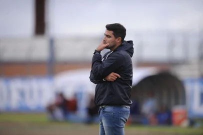  BENTO GONÇALVES, RS, BRASIL (09/02/2019)Jogo entre Esportivo e Ser Caxias pela última rodada da primeira fase do Campeonato Gaúcho no Estádio Montanha dos Vinhedos em Bento Gonçalves. (Antonio Valiente/Agência RBS)<!-- NICAID(14413445) -->