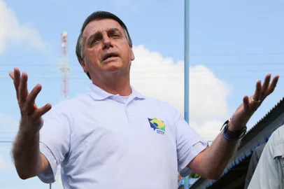 Presidente da República, Jair Bolsonaro durante plantio de árvore amazônica no marco do Programa Caixa Refloresta.Foto: Anderson Riedel/PR<!-- NICAID(14617358) -->